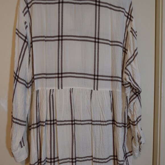 Jane and Delancey Brown Plaid Gauze Tunic - Picture 5 of 5